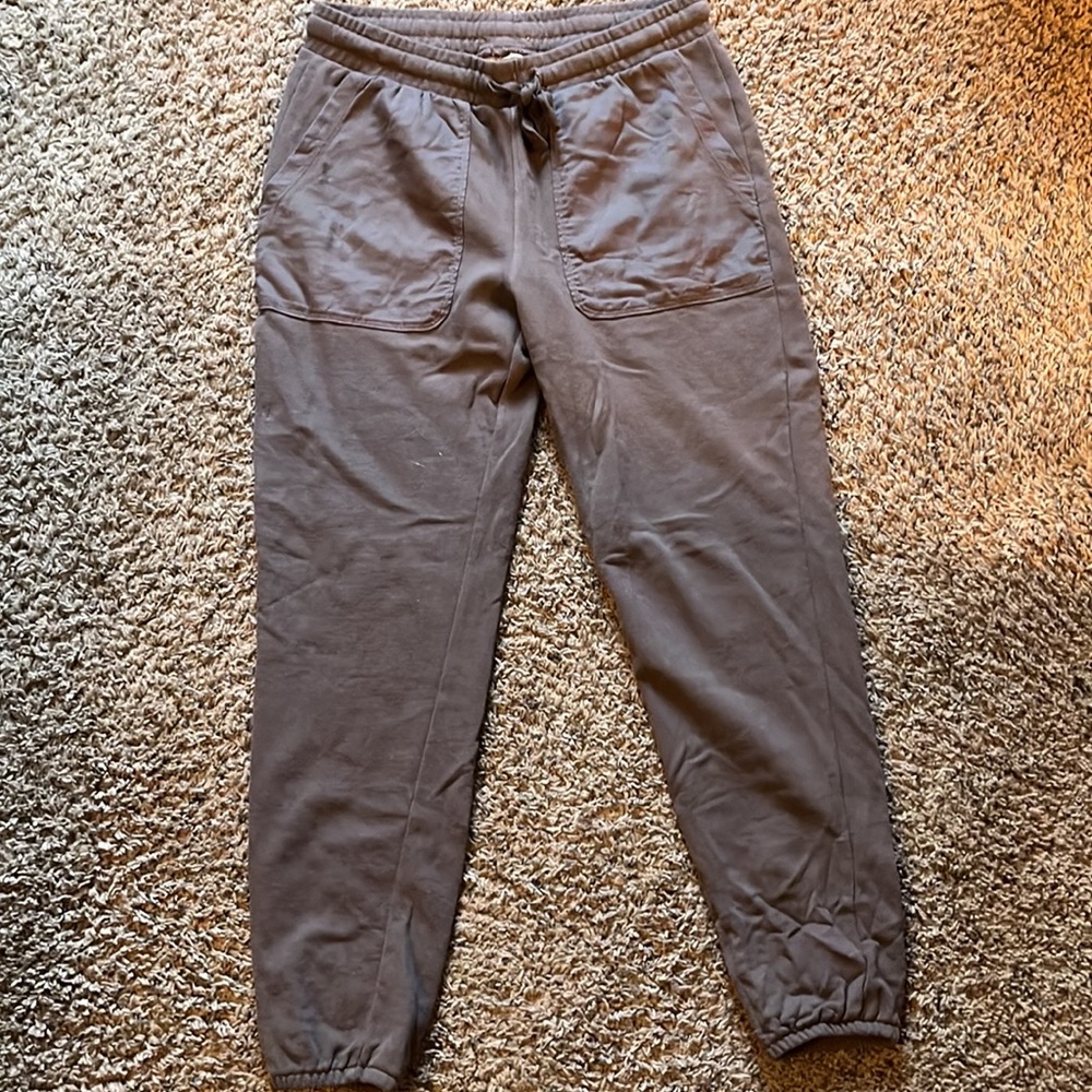 Womens American Eagle jogger pant. Size small.